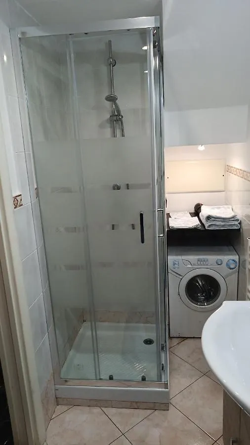 Apartment Delizioso Appartamento Con Soppalco Genoa